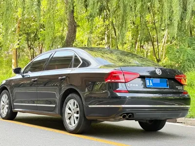 Volkswagen Passat 2018, 109000 км, за 52800 CNY