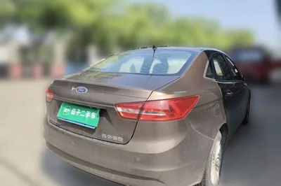 Ford Escort 2015, 135100 км, за 31299.12 CNY - фото 8