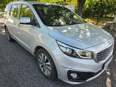 Kia Canival · 2018 год
