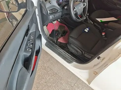 Hyundai Elantra 2020, 50199 км, за 33700 CNY - фото 16
