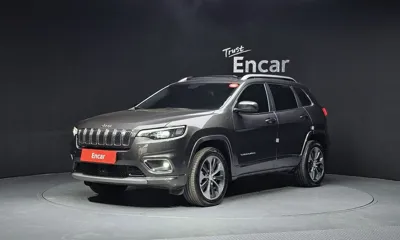 Jeep Cherokee · 2021 год