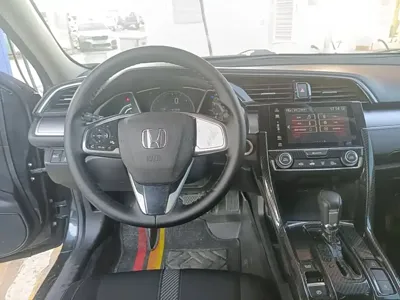 Honda Civic 2018, 90500 км, за 52699 CNY - фото 6