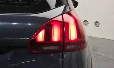 Peugeot 2008 2018, 30891 км, за 8500000 KRW - фото 23