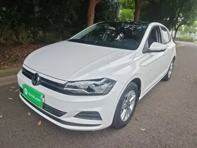 Volkswagen Polo · 2022 год