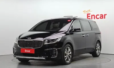 Kia Canival · 2020 год