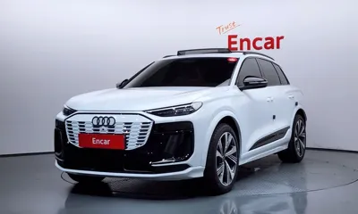 Audi SQ6 e-tron · 2025 год