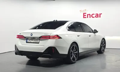 BMW 5-Series 2024, 37561 км, за 71300000 KRW