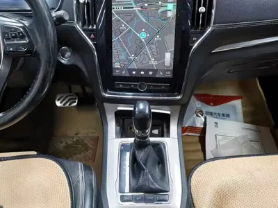 Roewe RX5 New Energy 2017, 170000 км, за 26000 CNY - фото 8