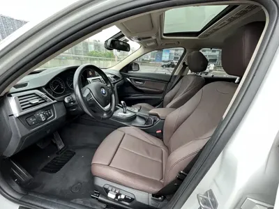 BMW 3 Series 2019, 64500 км, за 89800 CNY - фото 5