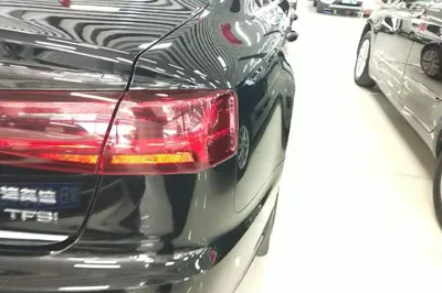 Audi A6L 2018, 164800 км, за 129895.6 CNY - фото 9