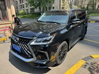Lexus LX · 2016 год