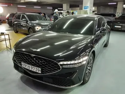 Genesis G90 · 2022 год