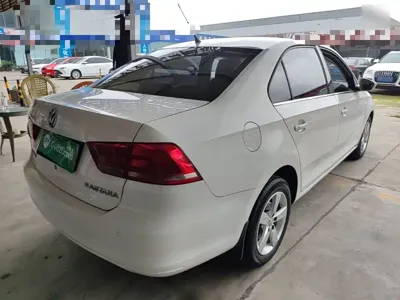 Volkswagen Santana 2014, 57200 км, за 16700 CNY - фото 7