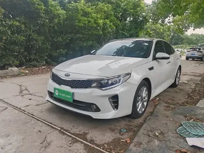 Kia K5 · 2017 год
