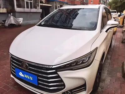 BYD MAX 2020, 41100 км, за 39800 CNY - фото 1