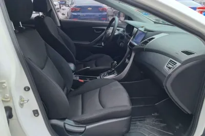 Hyundai Elantra (5th Generation 2016, 107100 км, за 42855.83 CNY - фото 19
