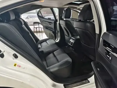 Lexus ES 2014, 50000 км, за 128000 CNY - фото 14