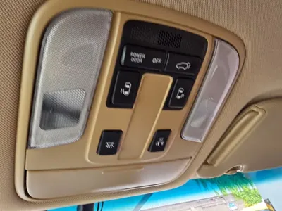 Kia Canival 2018, 79459 км, за 14000000 KRW - фото 16