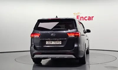 Kia Canival 2015, 118351 км, за 8990000 KRW - фото 4