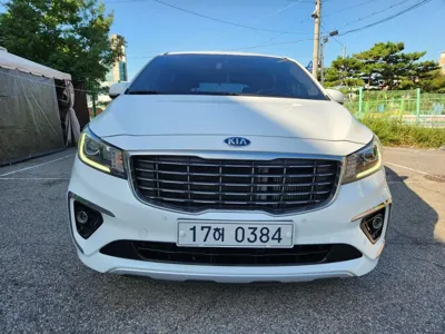 Kia Canival · 2019 год