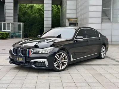 BMW 7 Series · 2018 год