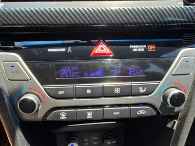 Hyundai Avante 2016, 165132 км, за 8200000 KRW - фото 18
