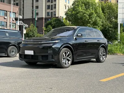 Li Auto Li L7 · 2023 год