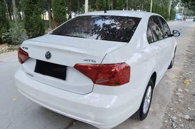 Volkswagen Jetta 2017, 100200 км, за 36844.99 CNY - фото 6