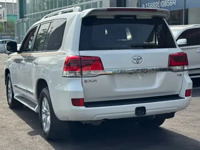 Toyota Land Cruiser 2016, 200000 км, за 488000 CNY - фото 12