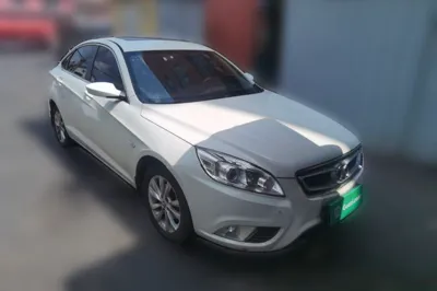 BAIC Senova D50 2014, 70800 км, за 17518.37 CNY