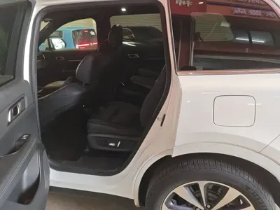 Li Auto Li ONE 2021, 64700 км, за 125000 CNY
