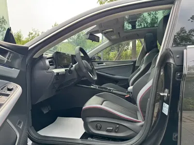 Volkswagen Lamando 2023, 32000 км, за 135800 CNY - фото 9