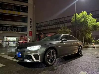 Audi A4L 2020, 40000 км, за 98000 CNY