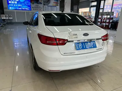 Ford Escort 2016, 110000 км, за 23800 CNY - фото 8