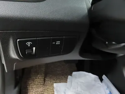Hyundai Veloster 2015, 129059 км, за 5100000 KRW - фото 17