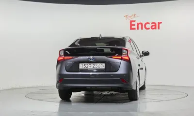 Toyota Prius 2022, 47798 км, за 20000000 KRW