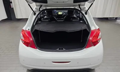 Peugeot 208 2016, 48344 км, за 5900000 KRW - фото 20