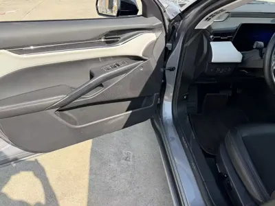 Ford Mondeo 2022, 30000 км, за 82500 CNY