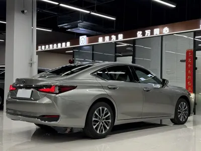 Lexus ES 2024, 24000 км, за 191800 CNY - фото 18