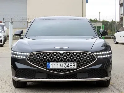 Genesis G90 · 2023 год