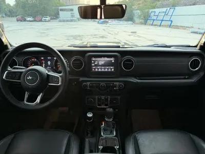 Jeep Wrangler 2019, 60000 км, за 229899 CNY - фото 8