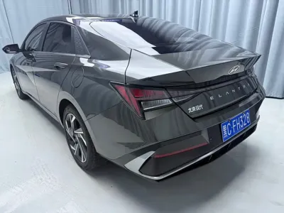 Hyundai Elantra 2023, 6700 км, за 107800 CNY