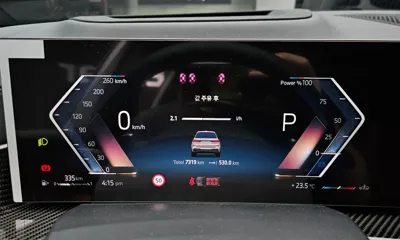 BMW X7 2025, 7319 км, за 888880000 KRW - фото 8
