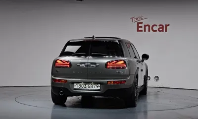 MINI Clubman 2020, 36441 км, за 11648.23 USD - фото 4