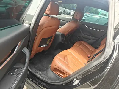 Maserati Levante 2018, 41900 км, за 238000 CNY