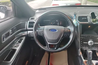 Ford Explorer 2016, 133900 км, за 100201.43 CNY - фото 9