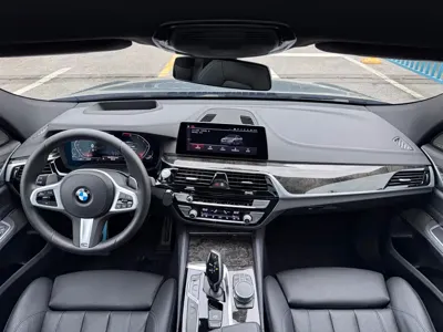 BMW 6 Series GT 2020, 80000 км, за 169899 CNY - фото 8