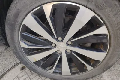 Peugeot 5008 2021, 74000 км, за 97470.49 CNY - фото 8