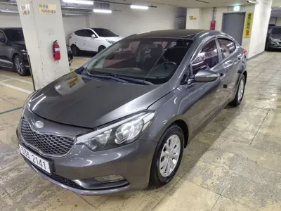 Kia K3 · 2013 год