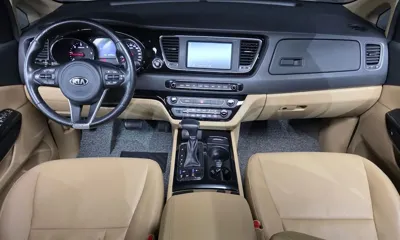 Kia Canival 2018, 187471 км, за 9900000 KRW - фото 7